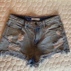 Low rise denim short